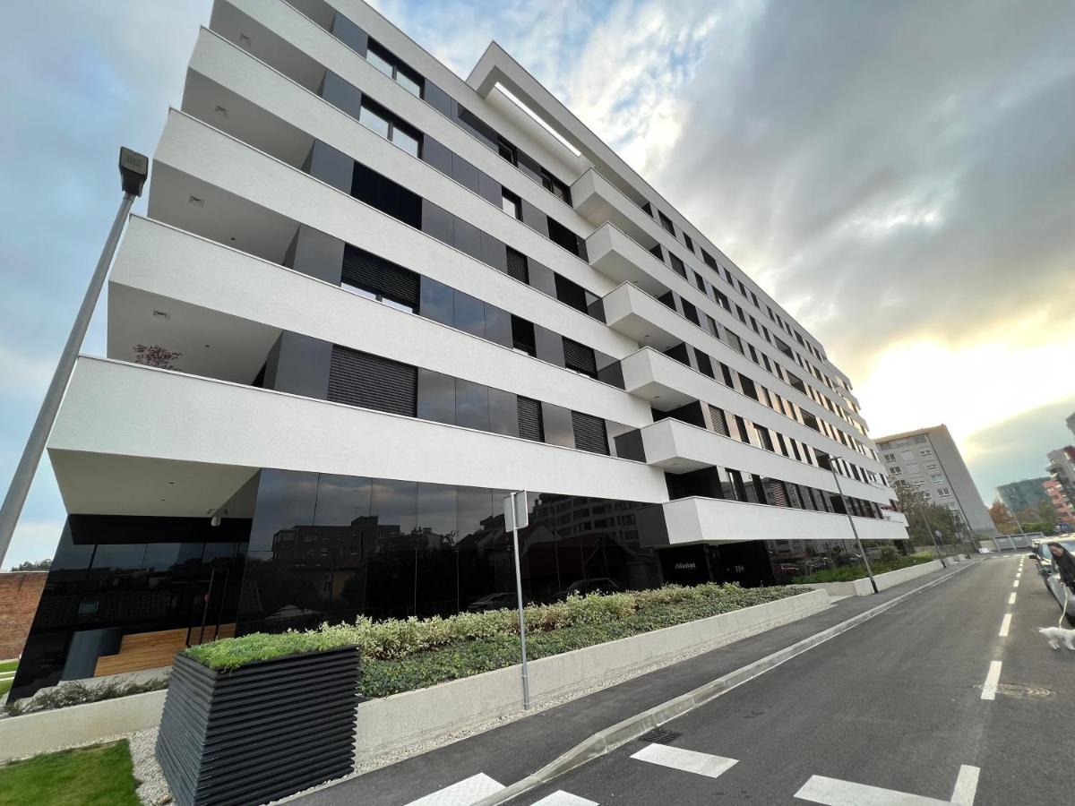 Luxury Haven In Zagreb Exterior foto